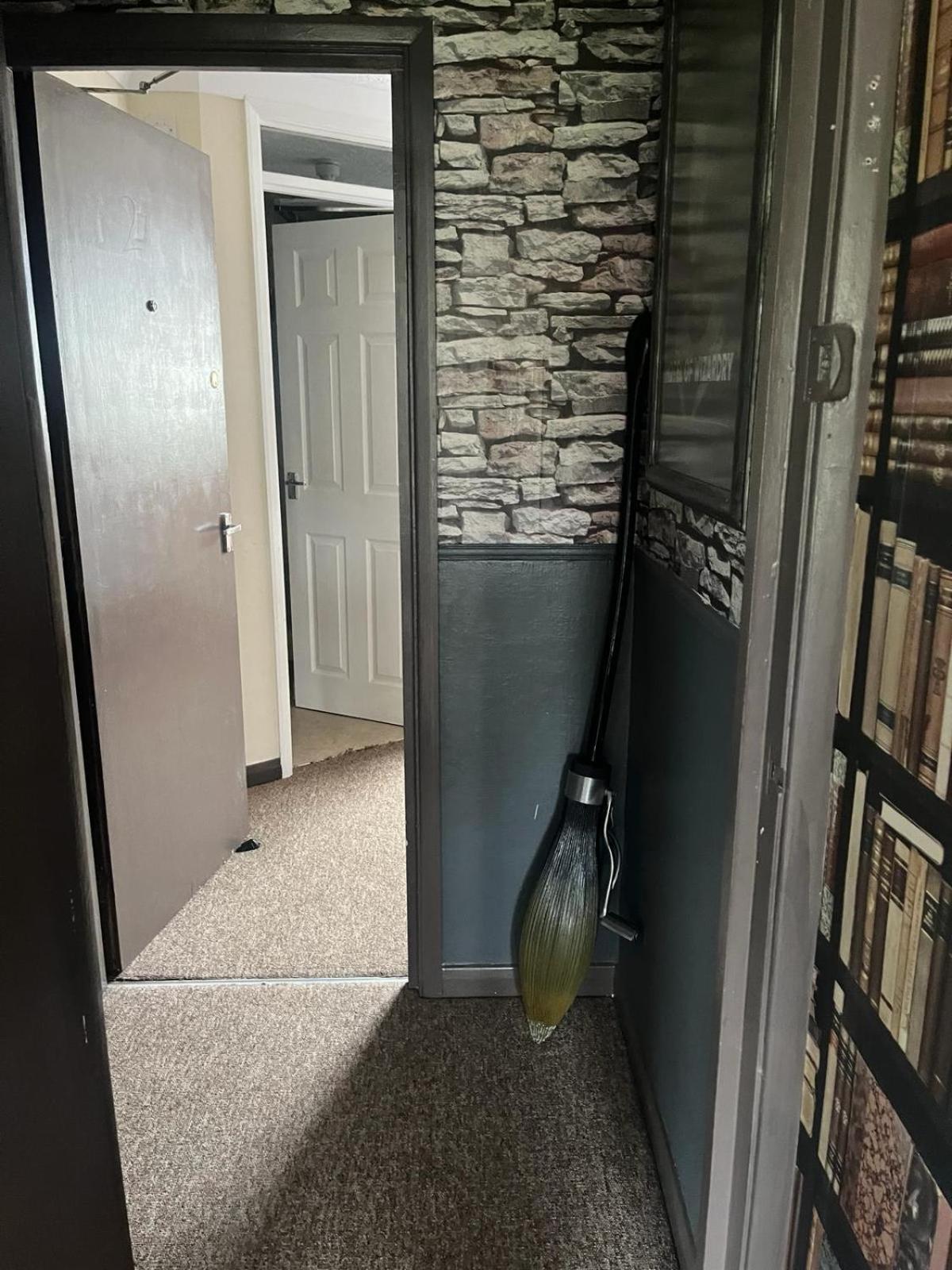 גרייט יארמאות Hotel Of Wizardry מראה חיצוני תמונה